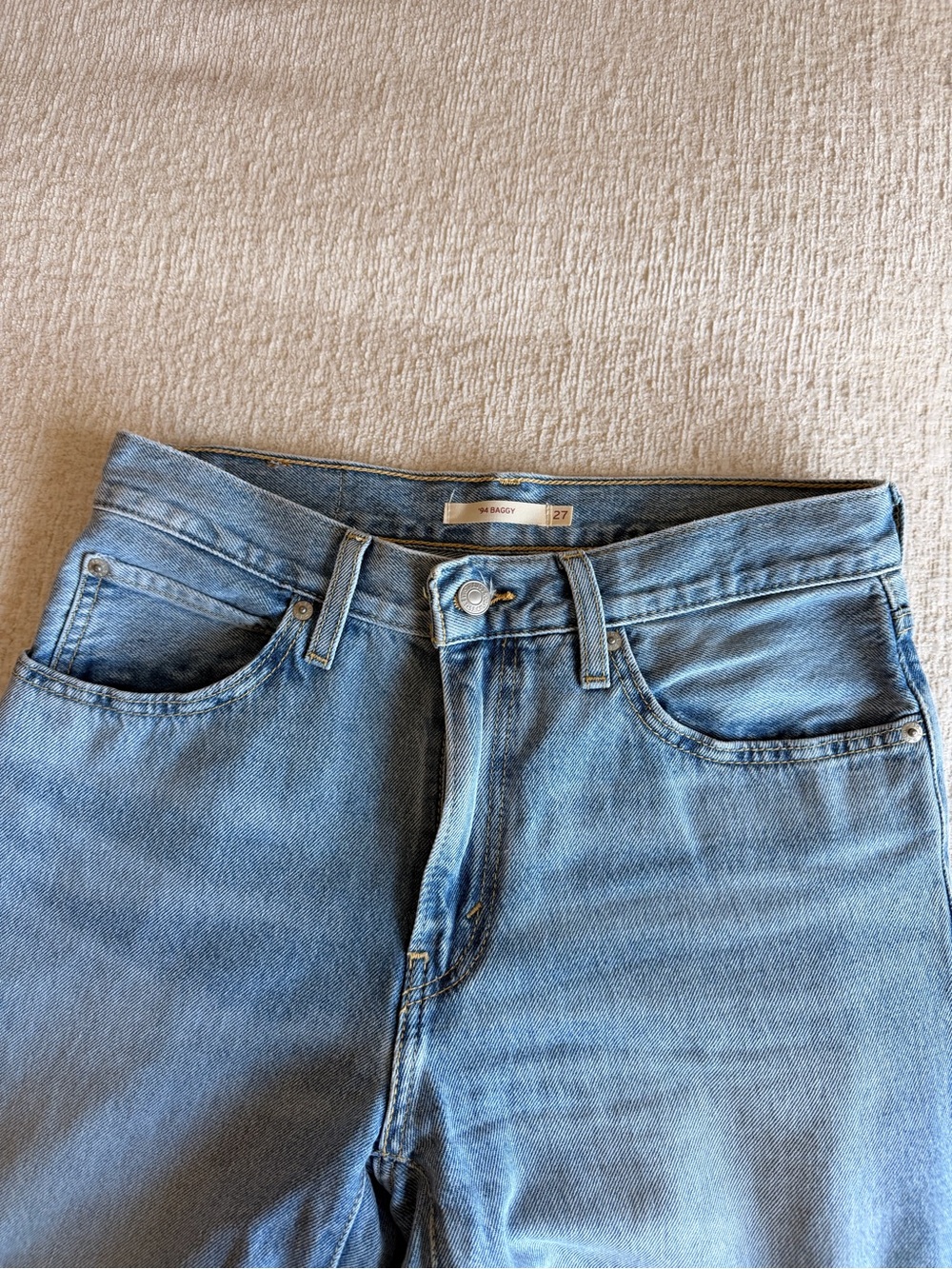 Levi’s 94 Baggy Jeans